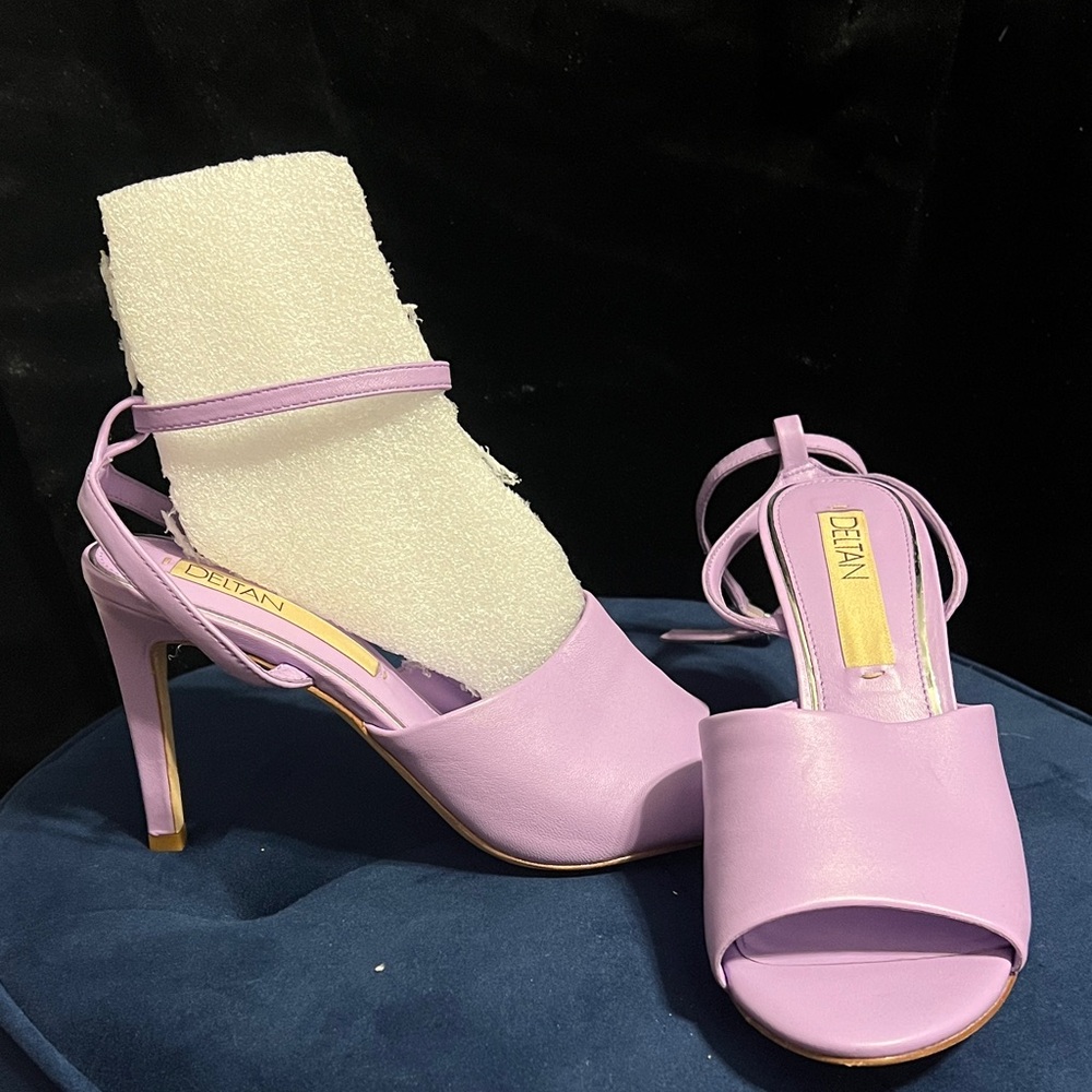 DEHAN Lavender Strappy Heels